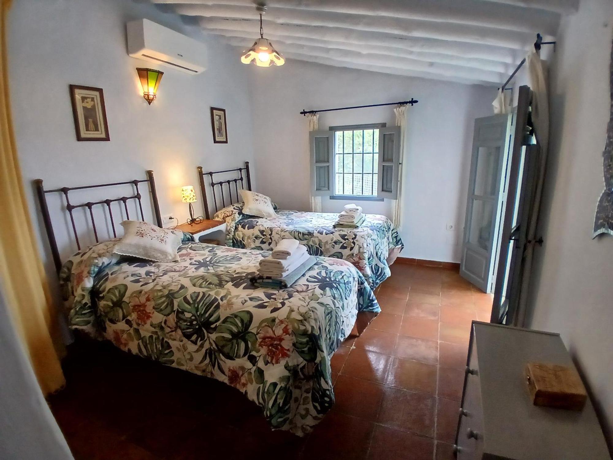 Cortijo Tipico Andaluz En La Sierra Cerca De Frigiliana De Nerja Y De Las Playas Номер фото